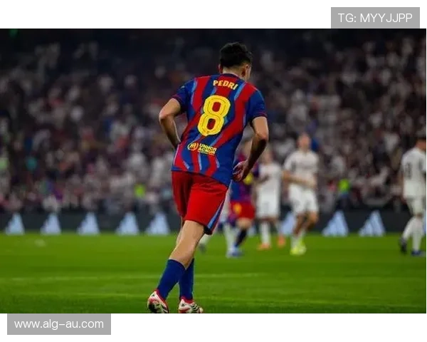 世体：巴萨在关注迪奥戈-科斯塔，但最早明年才能考虑引进他